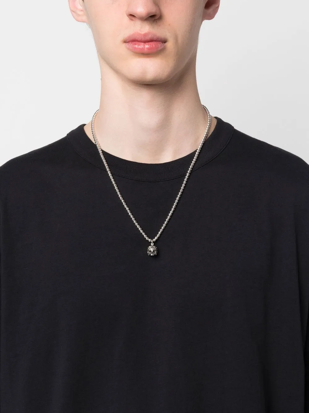 Damen Emanuele Bicocchi Perlenkette Mit Totenkopfanhänger 2 Damen Emanuele Bicocchi Perlenkette Mit Totenkopfanhänger – Bild 2